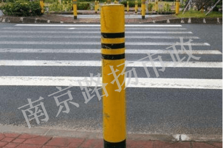 警示柱